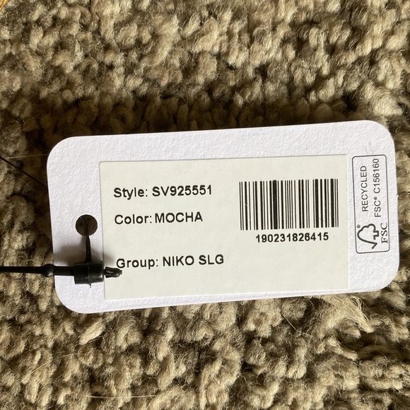 NWT Brown guess wallet - Picture 7 of 7